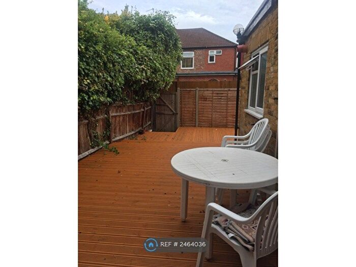 2 Bedroom Terraced House To Rent In Avonwick Road, Hounslow, TW3