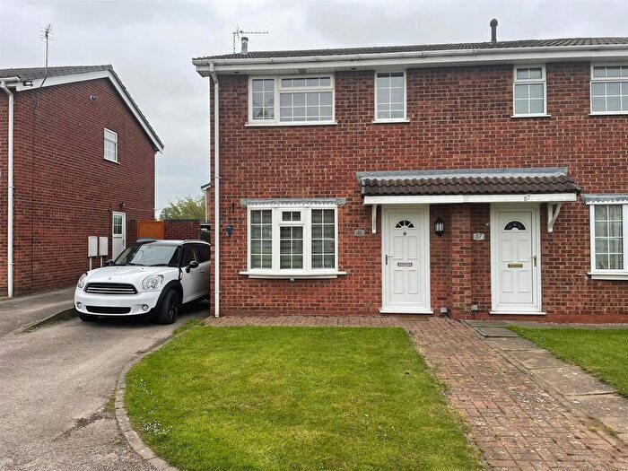 3 Bedroom Semi-Detached House To Rent In Britannia Drive, Stretton, Burton-On-Trent, DE13