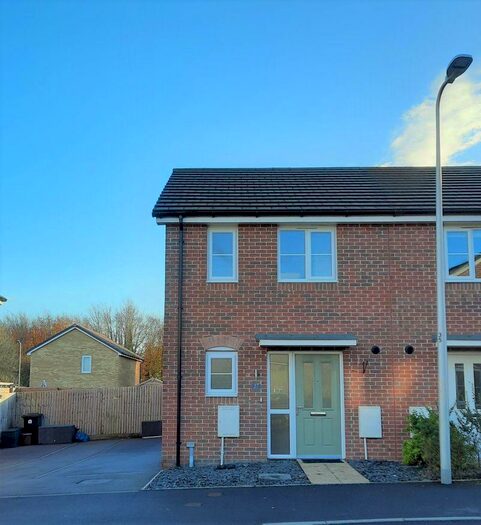 2 Bedroom Semi-Detached House To Rent In Clos Meredith, Bridgend, CF35