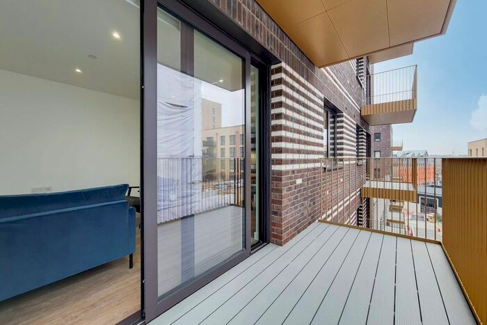 2 Bedroom Flat To Rent In Equipment Works, Walthamstow, London, E17