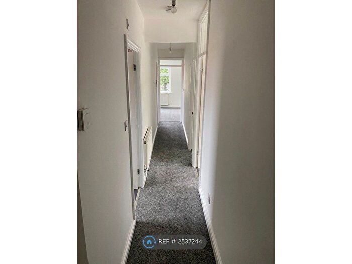 2 Bedroom Flat To Rent In Riplingham, Leamington Spa, CV32