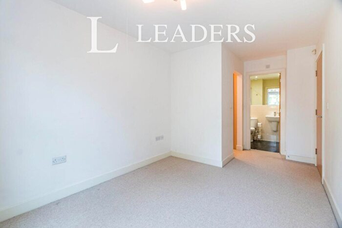 2 Bedroom Apartment To Rent In Highbury Drive, KT22