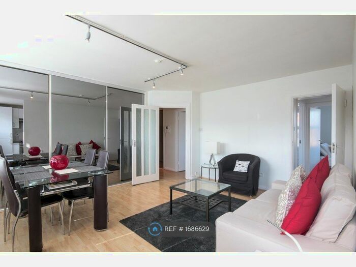 2 Bedroom Flat To Rent In Townsend House, London, W1D