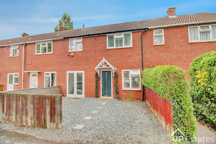 3 Bedroom Terraced House For Sale In Buckley Road, Leamington Spa, CV32