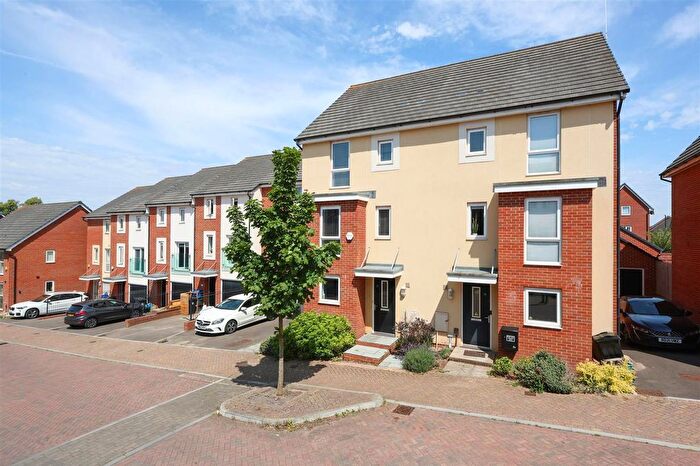 4 Bedroom Semi Detached House For Sale In Bishop Monk Avenue, Bristol, BS16