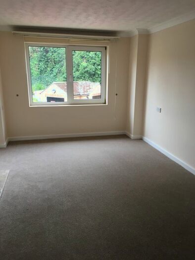1 Bedroom Flat To Rent In Newcombe Court, Stamford, PE9