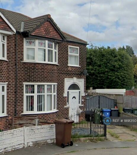 3 Bedroom Semi-Detached House To Rent In Moorland Ave, Manchester, M43