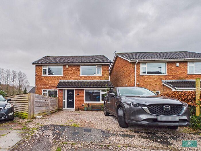 4 Bedroom Detached House For Sale In Sackville Close, Shaw, OL2