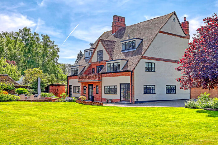 6 Bedroom Detached House For Sale In Easton Lodge, Little Easton, CM6