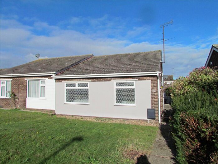 3 Bedroom Bungalow To Rent In Balton Way, Dovercourt, Harwich, Essex, CO12