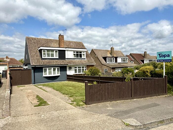 3 Bedroom Semi-Detached House For Sale In Woodview Rise, Strood, Rochester, ME2