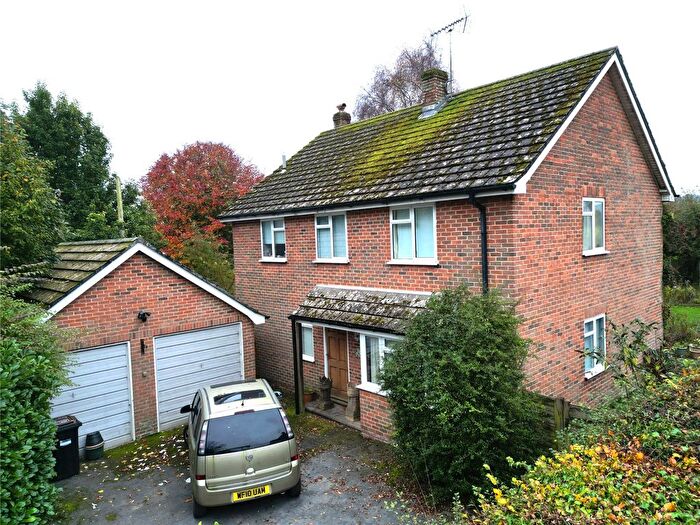 4 Bedroom Country House For Sale In Martin, Fordingbridge, SP6