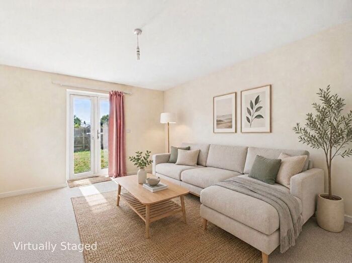 2 Bedroom End Of Terrace House For Sale In Long Meadow Drive, Roydon, Diss, IP22