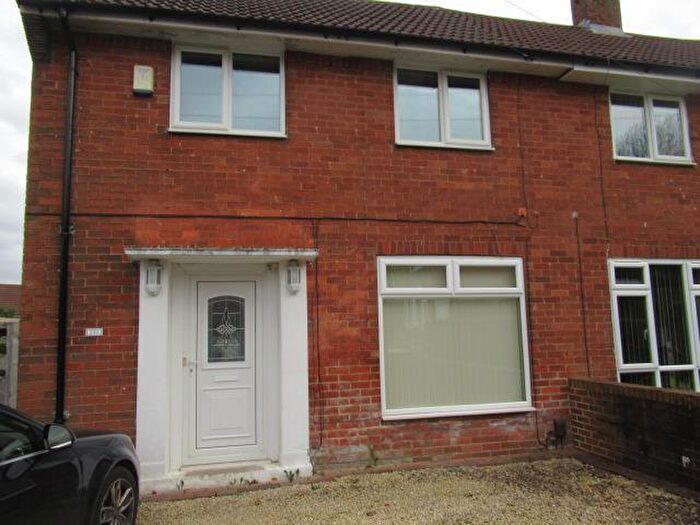 2 Bedroom Semi-Detached House To Rent In Swarcliffe Drive East, Leeds, LS14