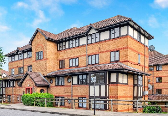 1 Bedroom Studio For Sale In Somerset Gardens, Tottenham, N17