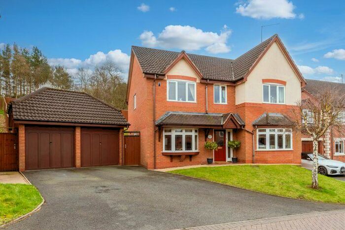 4 Bedroom Detached House For Sale In The Stewponey, Stourbridge, DY7