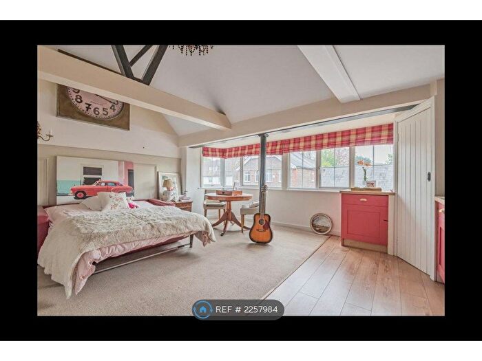 Studio To Rent In Gardner Street, Herstmonceux, Hailsham, BN27