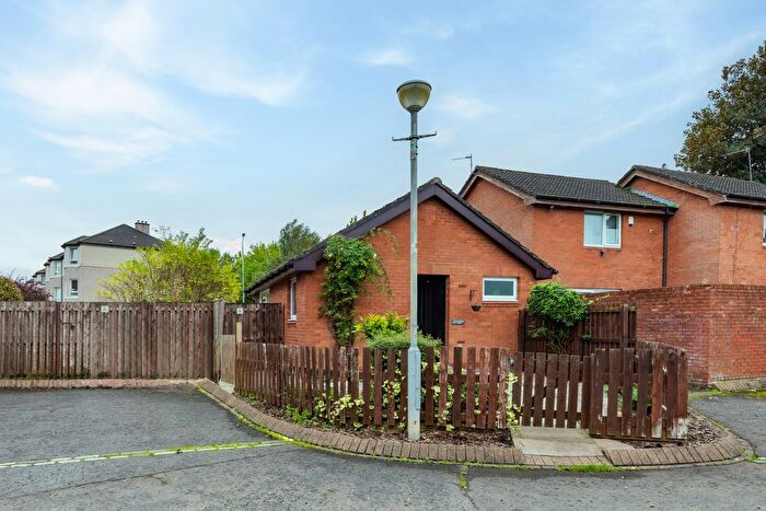 1 Bedroom Detached Bungalow For Sale In Elderpark Grove, Glasgow, Renfrewshire, G51