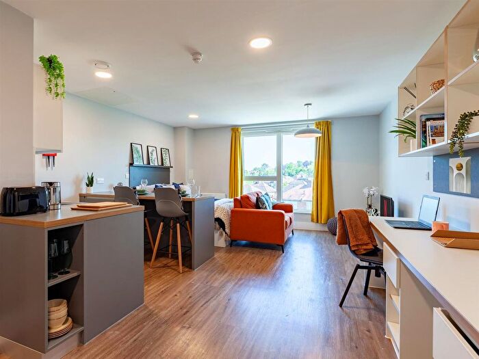 Studio To Rent In West Way Square, Oxford, OX2