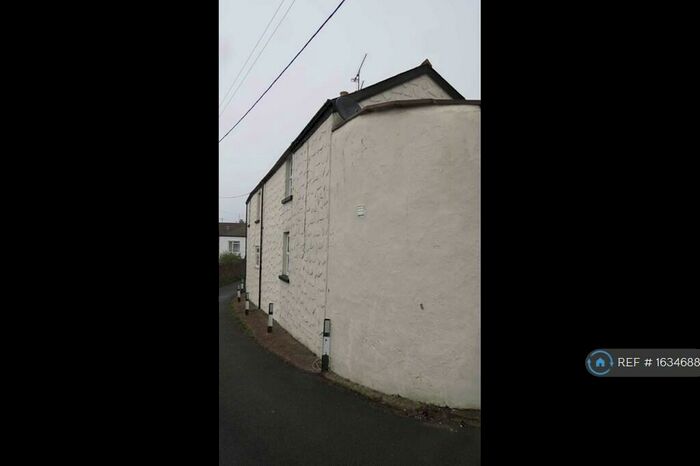 2 Bedroom Semi-Detached House To Rent In Trinity Way, Cinderford, GL14