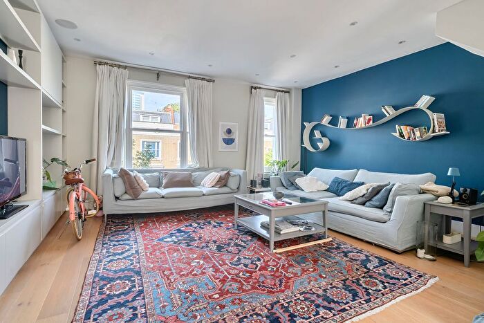 3 Bedroom Flat For Sale In Eardley Crescent, London, Earls Court, London, SW5