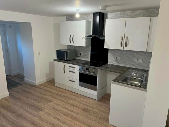 1 Bedroom Flat To Rent In Station Road, Shotts, ML7