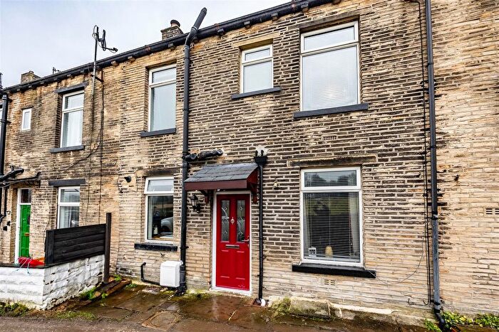 2 Bedroom Terraced House For Sale In Ripley Street, Halifax, HX3