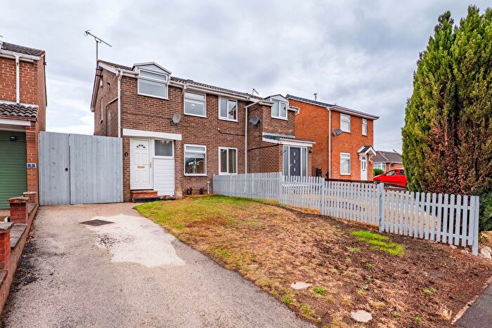 3 Bedroom Semi Detached House For Sale In Redland Way, Maltby, Rotherham, S66