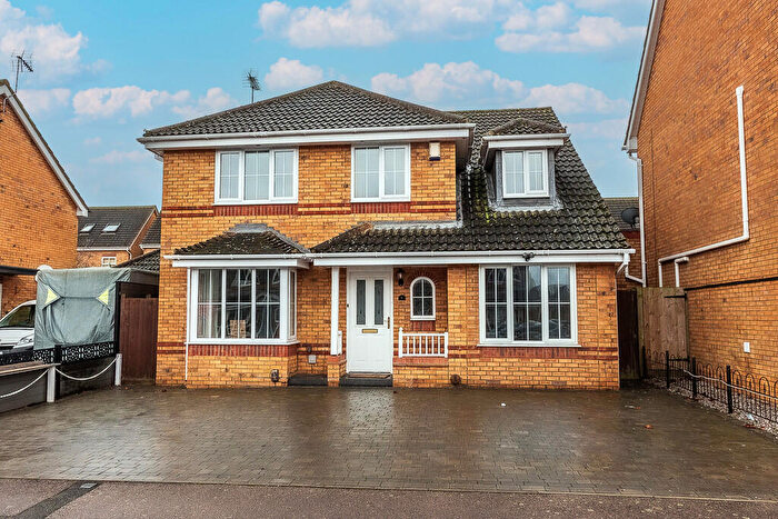 5 Bedroom Detached House For Sale In Aintree Drive, Rushden, NN10