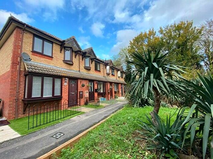 2 Bedroom House To Rent In Burdock Court, Newport Pagnell, MK16