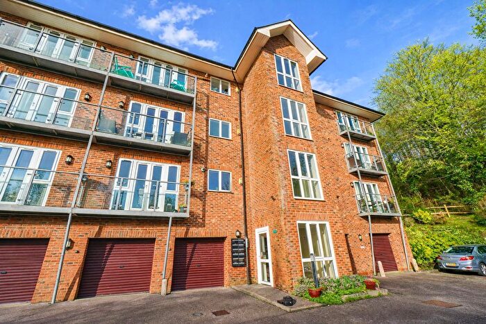 2 Bedroom Flat For Sale In Beachy Head View, St. Leonards-On-Sea, TN38