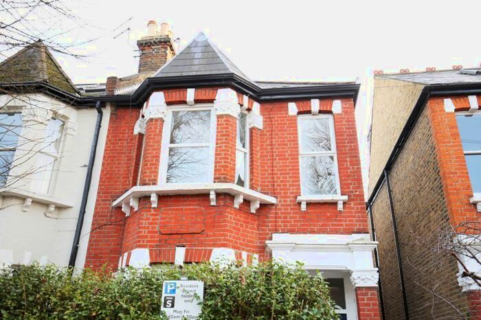 1 Bedroom Maisonette To Rent In Beaconsfield Road, St Margarets, Twickenham TW1