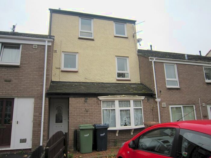 3 Bedroom House To Rent In Saddleback, Washington, Tyne And Wear, NE37