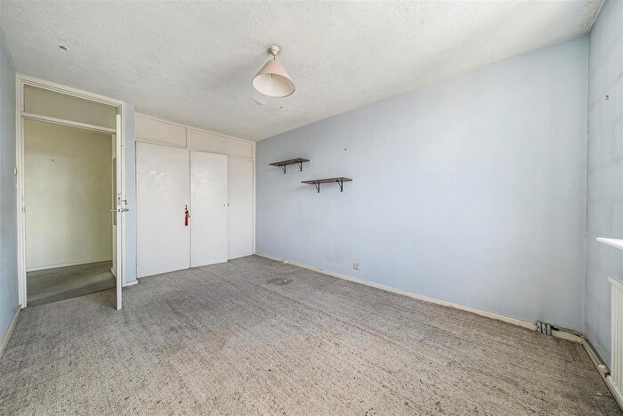 2 Bedroom Flat For Sale In Chertsey Street, Guildford, GU1