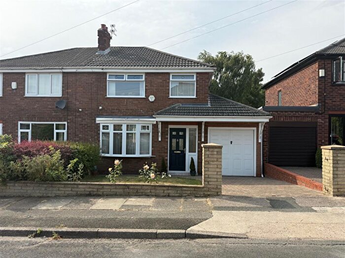 3 Bedroom Semi Detached House For Sale In Kennedy Way, Denton, M34