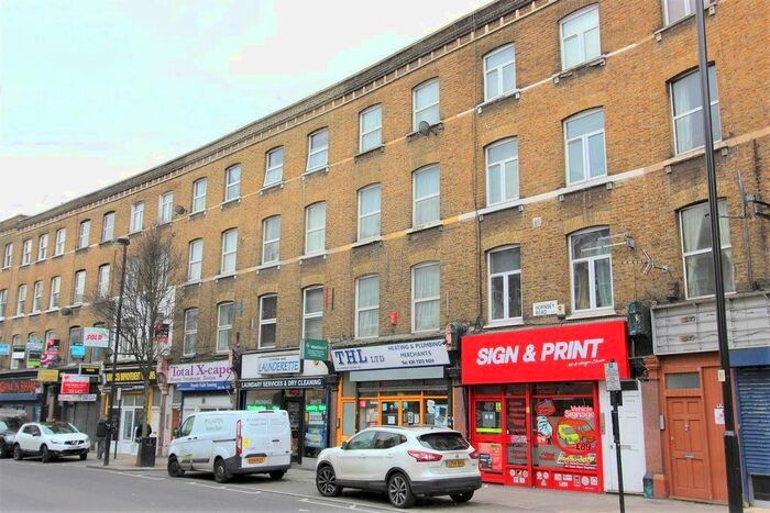 Studio To Rent In Hornsey Road, London, N19