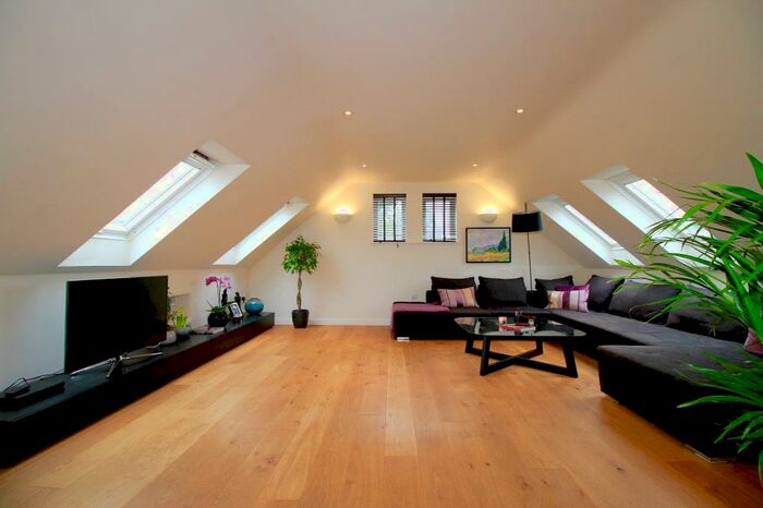 2 Bedroom Apartment To Rent In North Oxford, Summertown, OX2