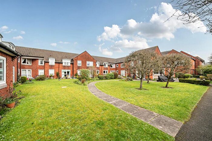 1 Bedroom Retirement Property For Sale In Homebridge House, Fordingbridge, SP6