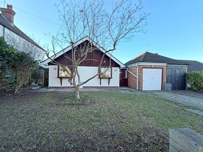 3 Bedroom Detached Bungalow For Sale In High Road, Benfleet, Essex, SS7