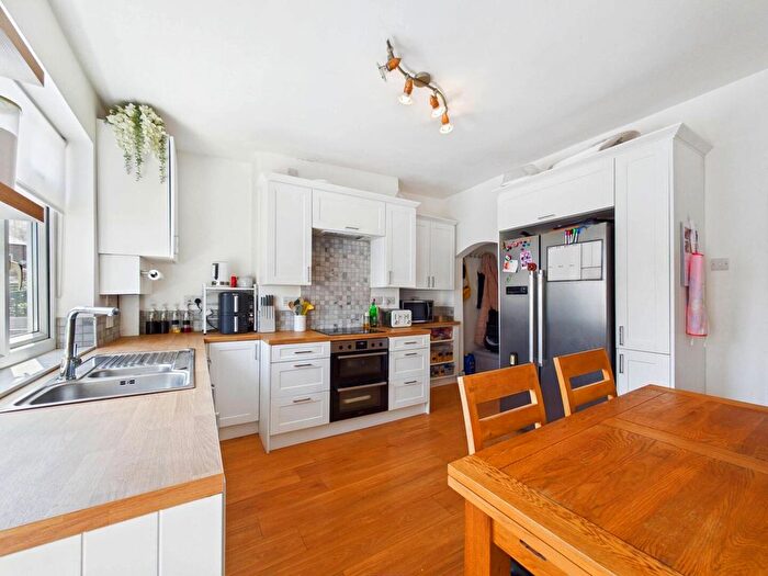 2 Bedroom Terraced House For Sale In Park Lane, Allerton Bywater, Castleford, WF10