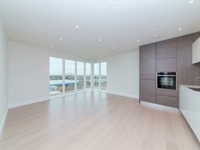 2 Bedroom Apartment To Rent In Bedroom Property In London, SE3