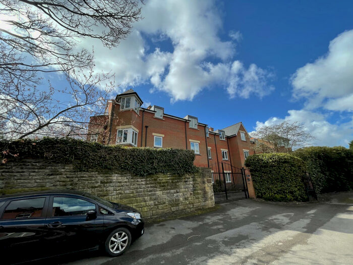 2 Bedroom Apartment To Rent In The Hall, Allerton Hill, Leeds, West Yorkshire, LS7