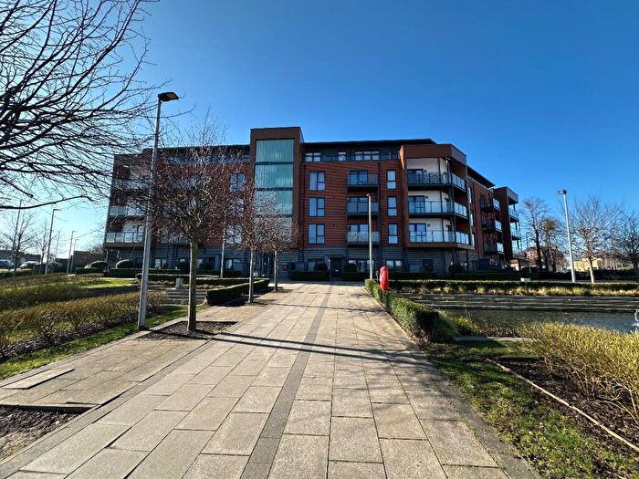 1 Bedroom Flat To Rent In Bell Flower Lodge, Gubbins Lane, Harold Wood, RM3