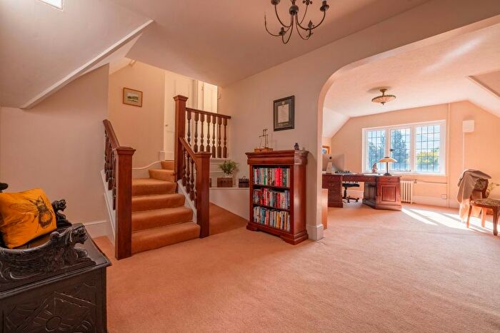 6 Bedroom Semi Detached House For Sale In Tye House West, Edenbridge Road, Hartfield, TN7