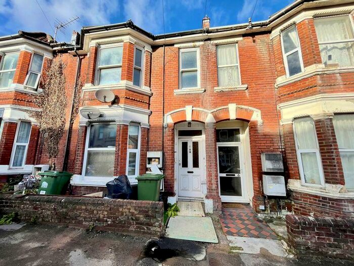 2 Bedroom Apartment To Rent In Rigby Road, Southampton, SO17