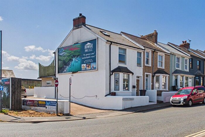 3 Bedroom End Terrace House For Sale In Trevena Terrace, Newquay, TR7