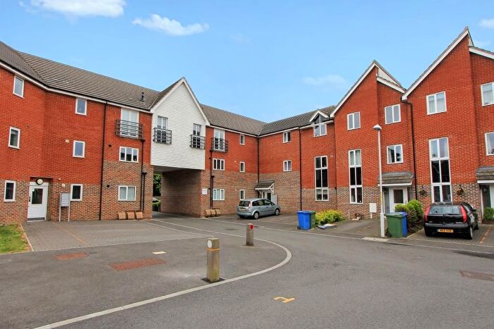 2 Bedroom Flat To Rent In Edward Vinson Drive, Faversham, Kent, ME13