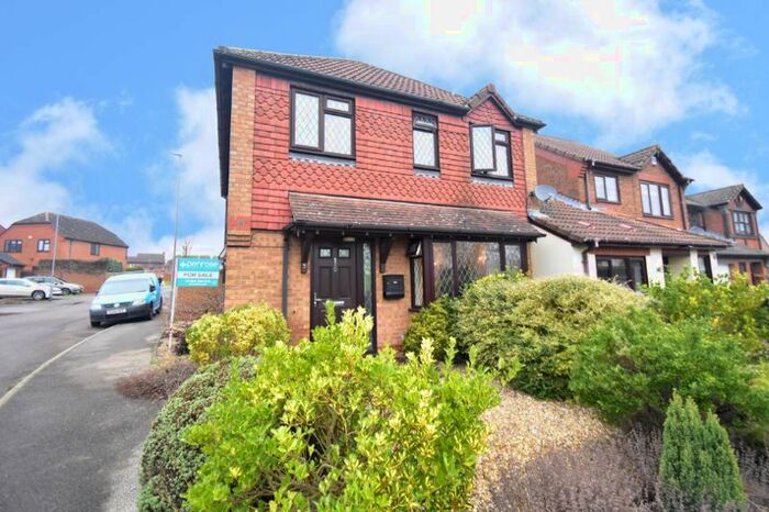 4 Bedroom Detached House For Sale In Malthouse Green, Luton, LU2