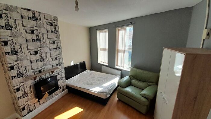 Studio To Rent In Woodfield Road, Balby, Doncaster, DN4