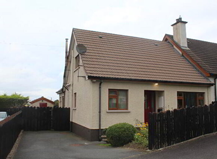 3 Bedroom Semi-Detached Chalet Bungalows For Sale In Carrick Close, Warrenpoint, Newry, BT34